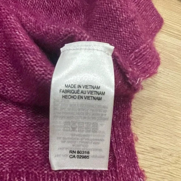 Lucky Brand Fuchsia V-neck Sweater Small Petite - Picture 7 of 14